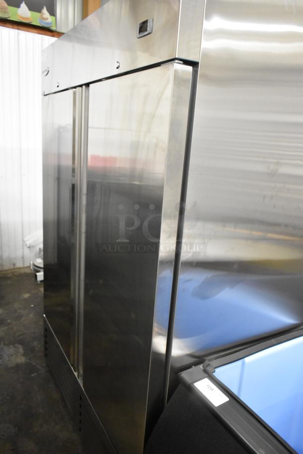 Serv-Ware RR2-HC Stainless Steel Commercial 2 Door Reach In Cooler w/ Poly Coated Racks. 115 Volts, 1 Phase. - Image 4 of 8