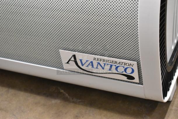 BRAND NEW SCRATCH AND DENT! Avantco 360RSD53HC 53" Countertop Refrigerated Sushi Display Case Merchandiser. 110-120 Volts, 1 Phase. - Image 3 of 7