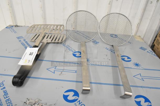 3 BRAND NEW SCRATCH AND DENT! Items Including 2 Vollrath Skimmers and Spatula Style Tongs. 3 Times Your Bid! - Image 1 of 8