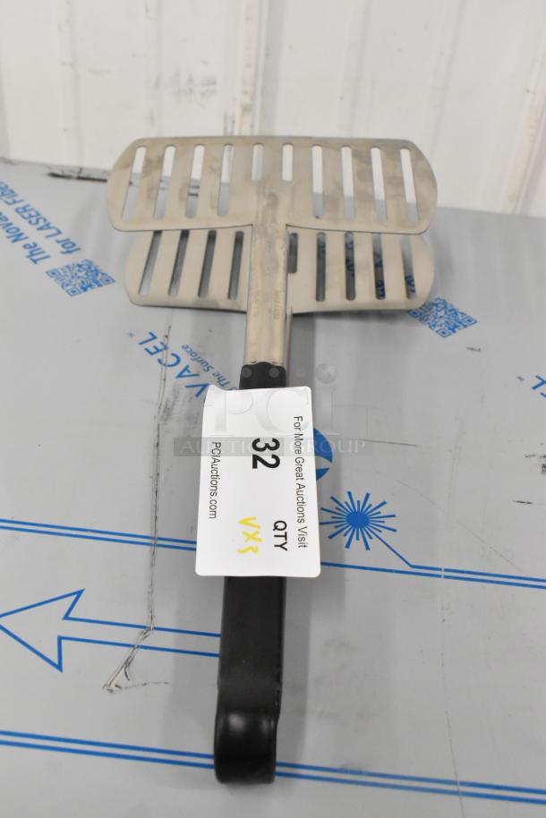 3 BRAND NEW SCRATCH AND DENT! Items Including 2 Vollrath Skimmers and Spatula Style Tongs. 3 Times Your Bid! - Image 6 of 8