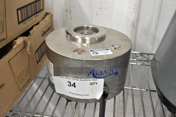 BRAND NEW SCRATCH AND DENT! Avantco 194CDIM18 CDIM-18 Mini Countertop Dry Ice Machine. 120 Volts, 1 Phase. - Image 2 of 7