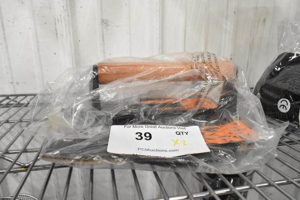 2 BRAND NEW SCRATCH AND DENT! Outset® Q112 8" Cast Iron Flat Grill Press. 2 Times Your Bid! - Image 2 of 6