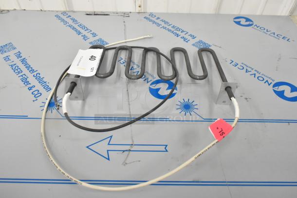 BRAND NEW SCRATCH AND DENT! Burner - Image 1 of 5