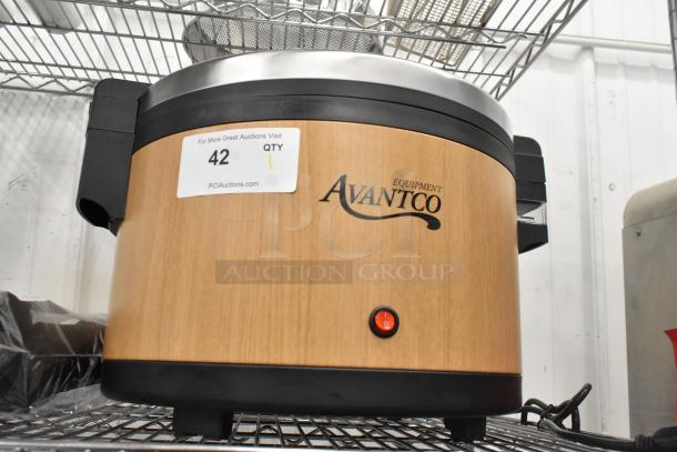 BRAND NEW SCRATCH AND DENT! Avantco 177RWB60W RT-3415 60 Cup Sealed Woodgrain Electric Rice Warmer. 120 Volts, 1 Phase. - Image 2 of 8