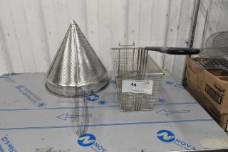 2 BRAND NEW SCRATCH AND DENT! Items Including Vollrath 47178 12
