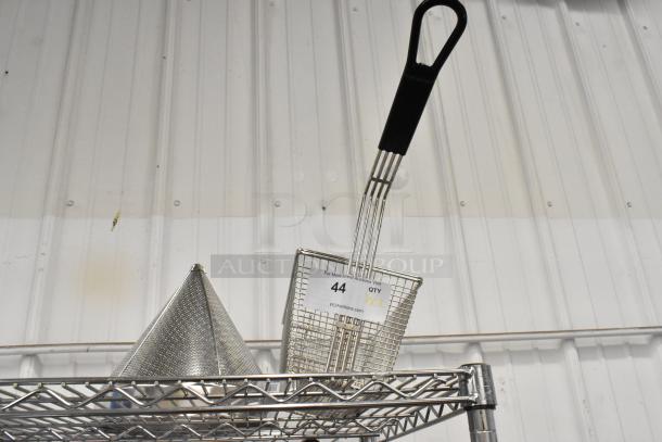 2 BRAND NEW SCRATCH AND DENT! Items Including Vollrath 47178 12" Coarse China Cap Strainer and Metal Fry Basket. 2 Times Your Bid! - Image 2 of 10