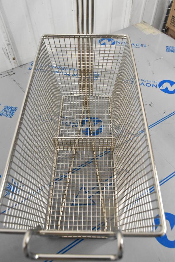 2 BRAND NEW SCRATCH AND DENT! Items Including Vollrath 47178 12" Coarse China Cap Strainer and Metal Fry Basket. 2 Times Your Bid! - Image 10 of 10
