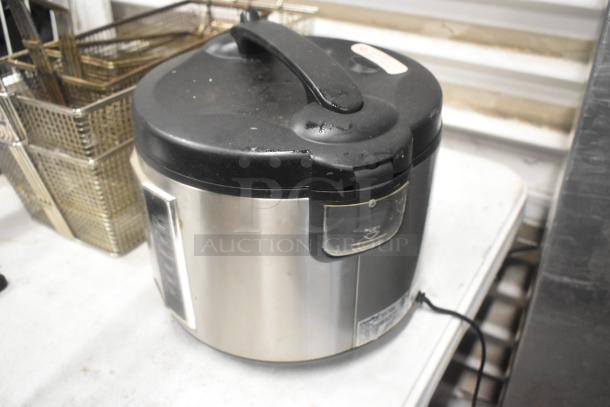 Comfee MB-M25 Countertop Rice Cooker. 120 Volts, 1 Phase. - Image 3 of 7