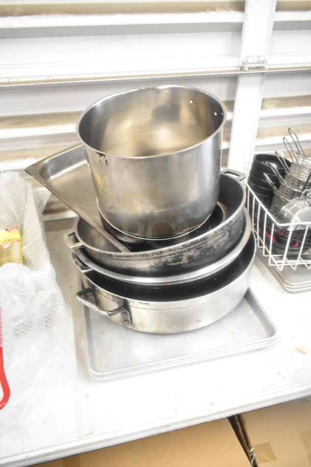ALL ONE MONEY! Lot of Various Items Including Metal Pots, Metal Fry Baskets and Poly Bins. - Image 4 of 5