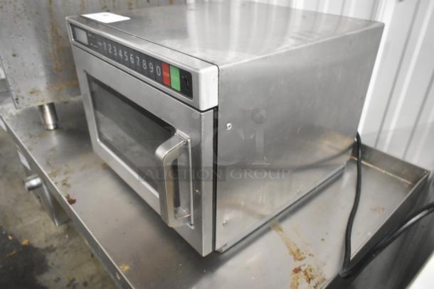 2021 Templeton TEMPCO1800W Stainless Steel Commercial Countertop Microwave Oven. 208-240 Volts, 1 Phase. - Image 3 of 8