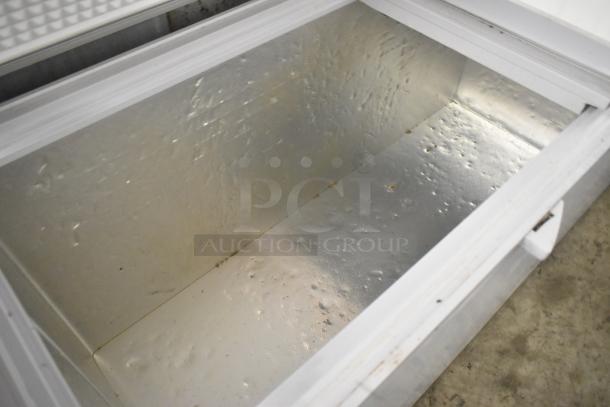 Coldline CF76 Metal Chest Freezer w/ 2 Hinge Lids. 115 Volts, 1 Phase. - Image 4 of 8