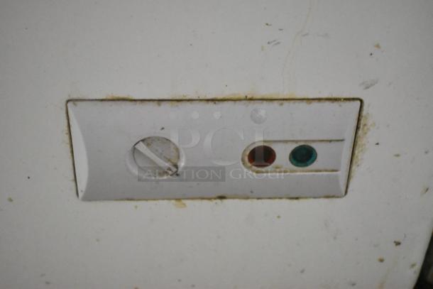 Coldline CF76 Metal Chest Freezer w/ 2 Hinge Lids. 115 Volts, 1 Phase. - Image 6 of 8