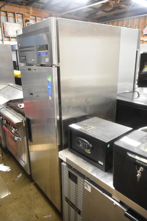 Everest ESR1 Stainless Steel Commercial Single Door Reach In Cooler on Commercial Casters. 115 Volts, 1 Phase. - Image 3 of 9