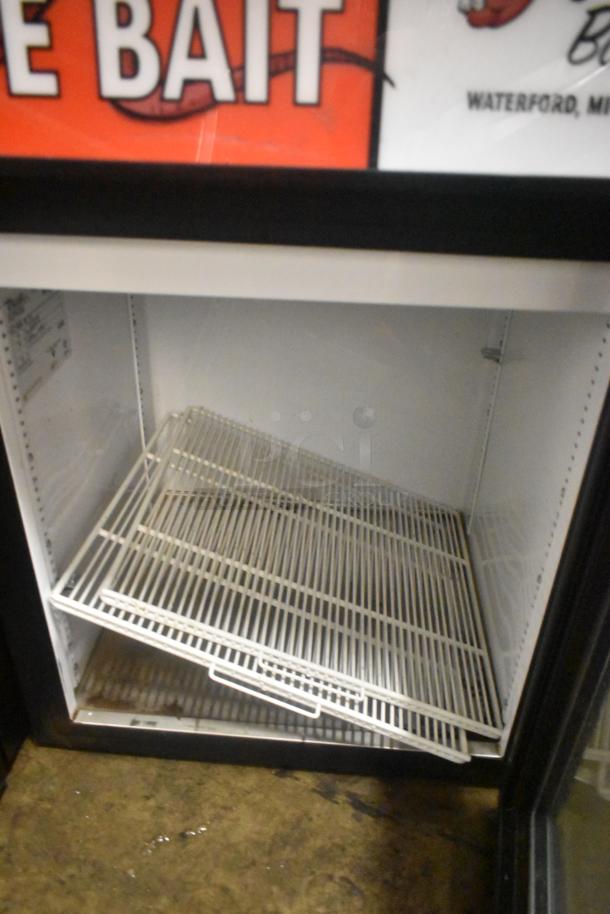 2017 True GDM-05-LD Metal Mini Cooler Merchandiser. 115 Volts, 1 Phase. - Image 5 of 7