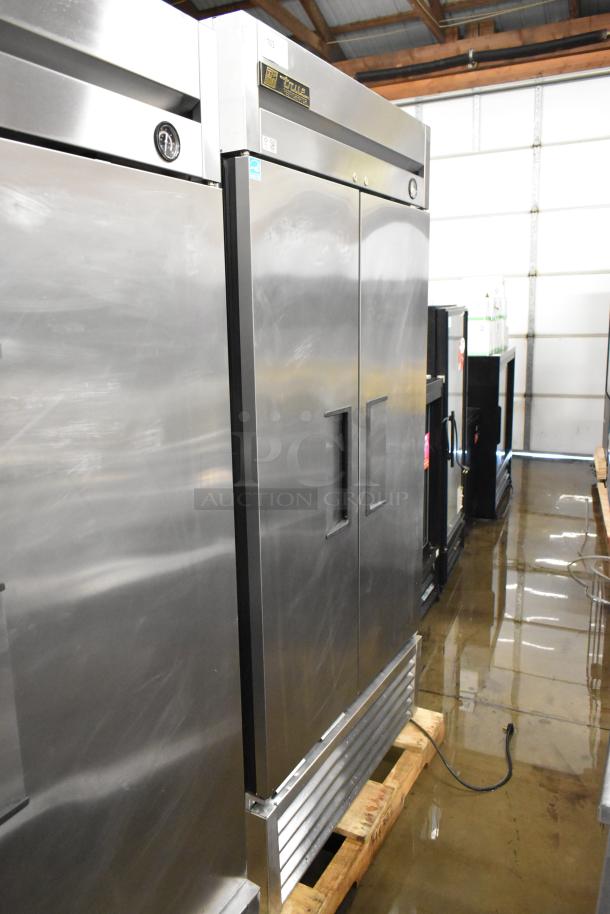 True T-35 Stainless Steel Commercial 2 Door Reach In Cooler w/ Poly Coated Racks. 115 Volts, 1 Phase. - Image 2 of 7