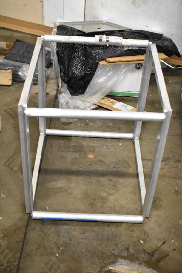 Metal Pan Rack Frame. - Image 2 of 4