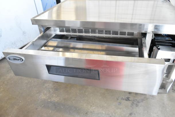 BRAND NEW SCRATCH AND DENT! 2024 KoolMore SY-247054 Stainless Steel Commercial 2 Drawer Chef Base on Commercial Casters. 115 Volts, 1 Phase. - Image 7 of 10