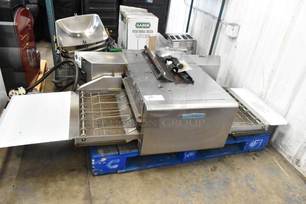 Turbochef HhC2020 Stainless Steel Commercial Countertop Electric Powered Rapid Cook Conveyor Pizza Oven. 208/240 Volts, 3 Phase. - Image 1 of 11
