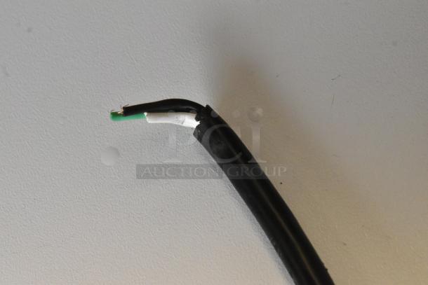 Excellence E8020055 Metal Chest Freezer. 115 Volts 1 Phase. - Image 5 of 7