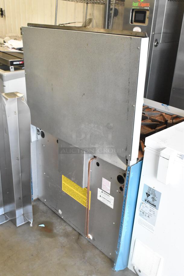 BRAND NEW SCRATCH AND DENT! 2025 Garland G36-6R Stainless Steel Commercial Natural Gas Powered 6 Burner 36" Range with Standard Oven - 236,000 BTU - Image 7 of 9