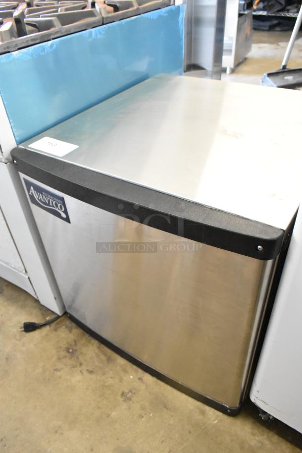 BRAND NEW SCRATCH AND DENT! 2023 Avantco 194MCF322A Stainless Steel Modular Full Cube Ice Machine - 344 lb. 115 Volts, 1 Phase. - Image 2 of 6