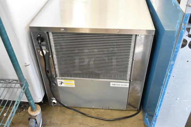 BRAND NEW SCRATCH AND DENT! 2023 Avantco 194MCF322A Stainless Steel Modular Full Cube Ice Machine - 344 lb. 115 Volts, 1 Phase. - Image 4 of 6
