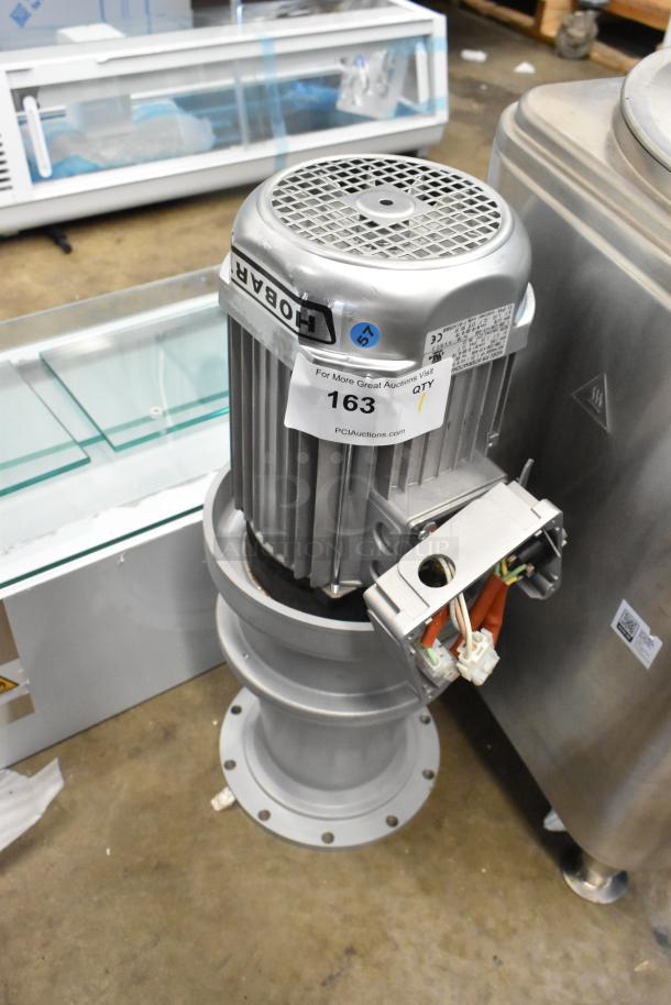 BRAND NEW SCRATCH AND DENT! Hobart Garbage Disposal. 208-230 Volts. - Image 6 of 10