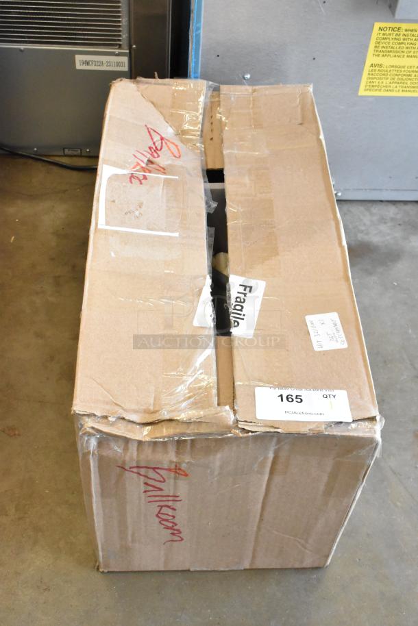 BRAND NEW SCRATCH AND DENT! 905COMSGY Unger COMSG 4 Gallon Gray Mop Bucket with Side-Press Wringer - Image 2 of 3
