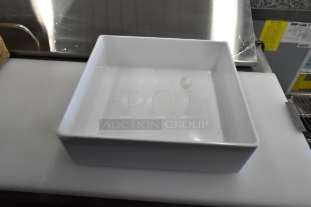 BRAND NEW SCRATCH AND DENT! Box of 6 Tablecraft M4004WH Contemporary Melamine Collection 4 Qt. White Straight Sided Bowl - 10" x 10" x 3" - Image 4 of 7