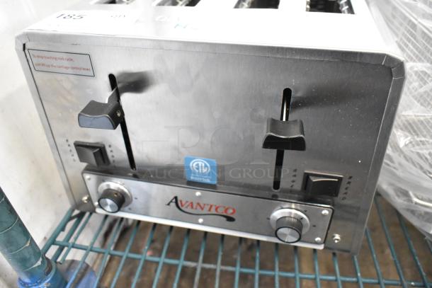 BRAND NEW SCRATCH AND DENT! 2024 Avantco 184THD27208 Medium-Duty Bread/Bagel Switch 4-Slice Commercial Toaster with Wide 1 1/2" Slots - 208 Volts, 1 Phase. - Image 3 of 6