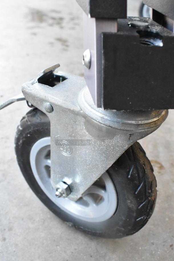 Kessler Tripod on Casters in Soft Case. - Image 5 of 6