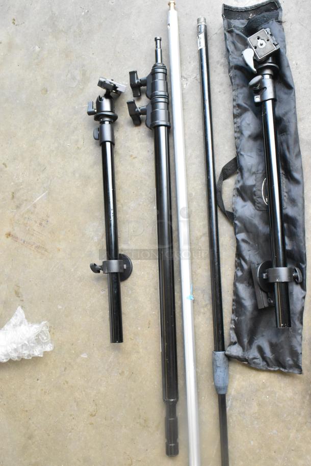 Various Tripod Pieces in Soft Case. - Image 2 of 11