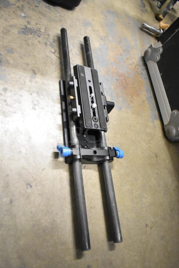 Shane Hurlbut Master Cinema Series Letus Kit with dual rods, black mount plate, and blue knobs, in good condition.