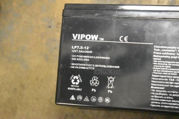Ditogear hard case contents with cables, Vipow LP7.5-12 battery, Dragon Frame, Ditogear unit; visible battery label details.
