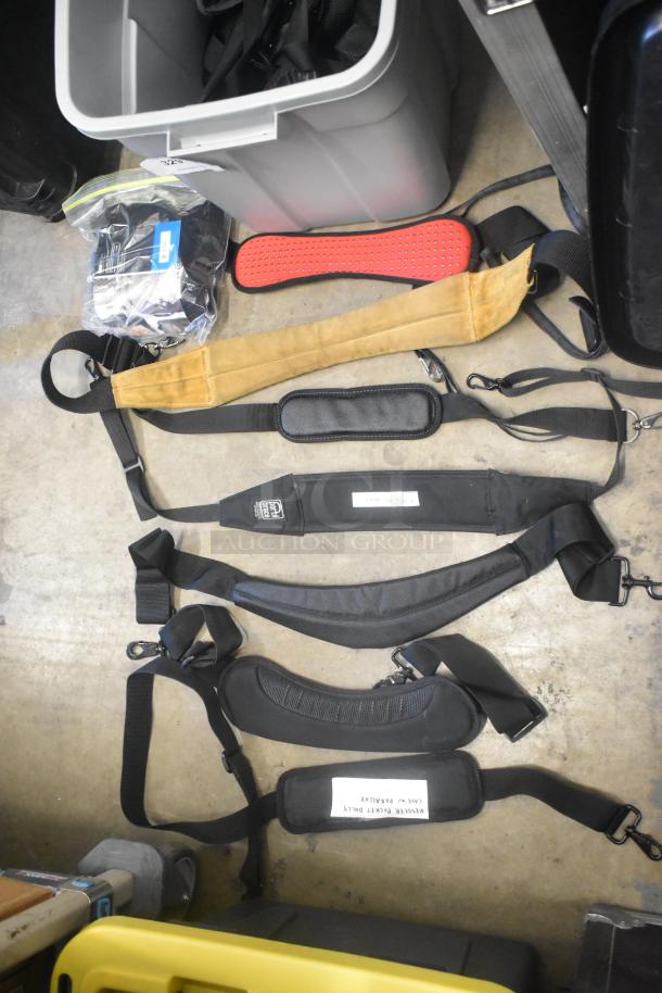 ALL ONE MONEY! Lot of Various Items Including Shoulder Straps in Poly Bin - Image 4 of 8