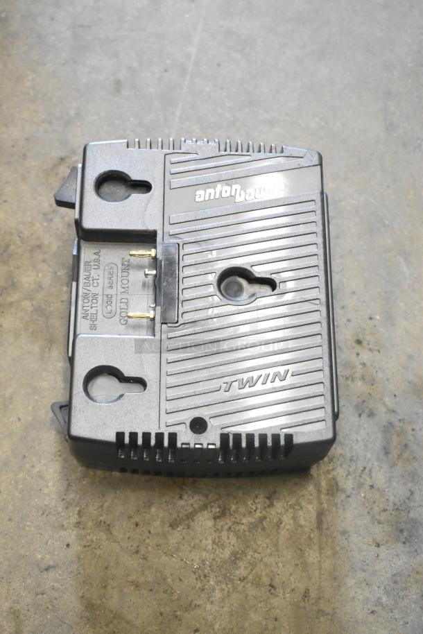 Ape Case with Anton Bauer HC Dionic battery and dual simultaneous charger, showing "Anton Bauer" and "Twin" markings.