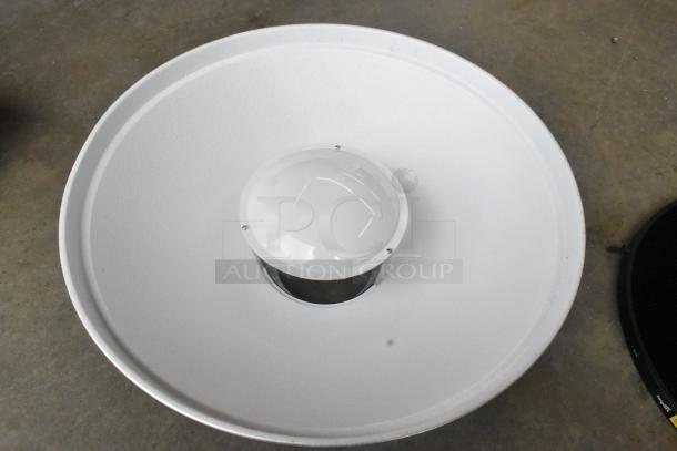 Industrial white lighting bonnet/plate in excellent condition, featuring a central dome fixture. Suitable for various lighting setups.