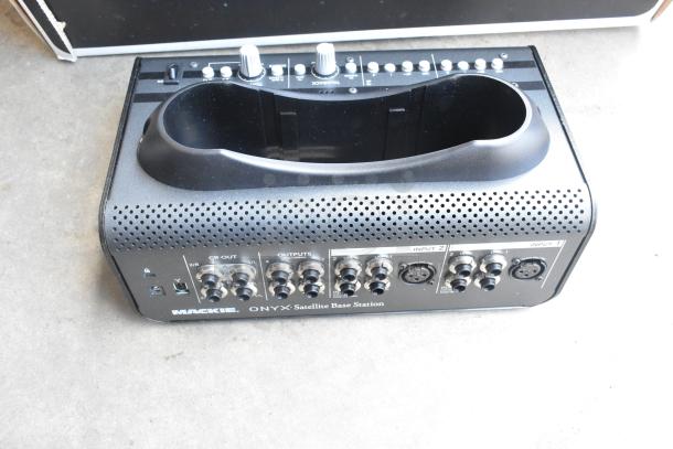 IN ORIGINAL BOX! Mackie Onyx Satellite Professional Firewire Recording System - Image 4 of 7