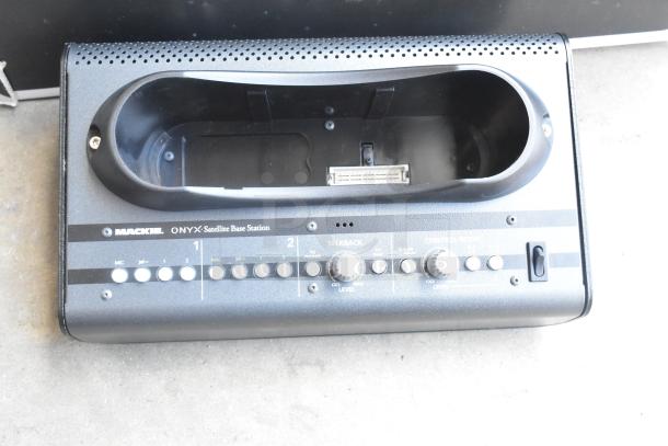 IN ORIGINAL BOX! Mackie Onyx Satellite Professional Firewire Recording System - Image 5 of 7