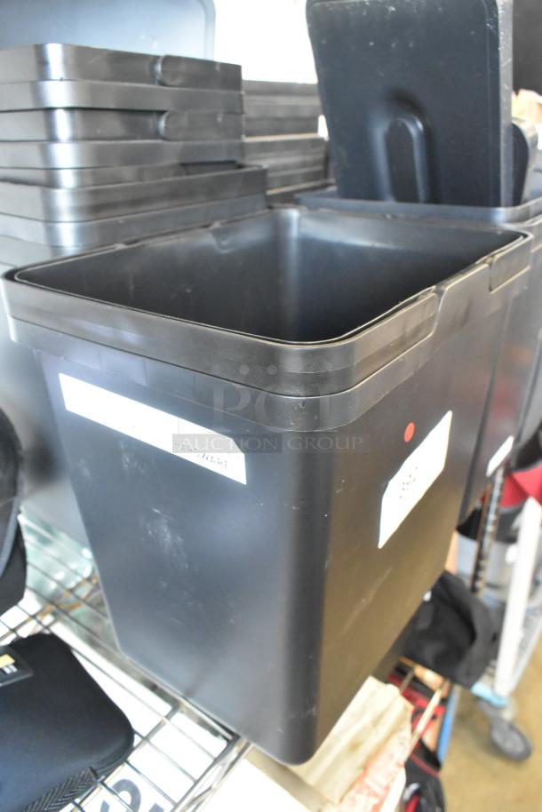 ALL ONE MONEY! Lot of 13 Black Poly Items Including Buckets - Image 3 of 6