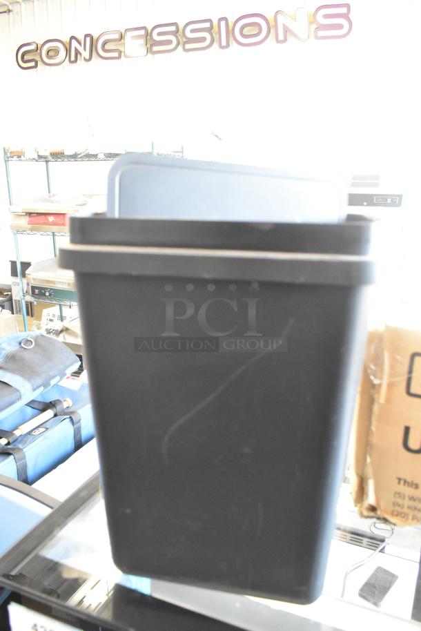 ALL ONE MONEY! Lot of 13 Black Poly Items Including Buckets - Image 6 of 6