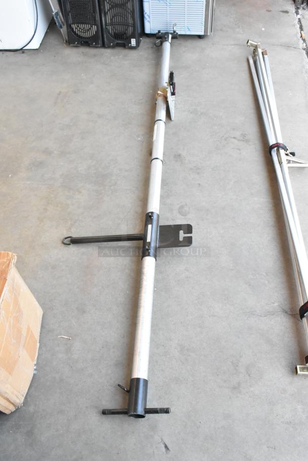 8 Various Poles. 8 Times Your Bid! - Image 5 of 8