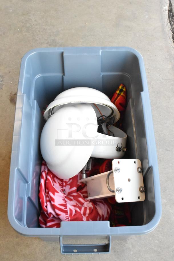 ALL ONE MONEY! Lot of Various Items Including Light Fixture, Blankets in Poly Bin - Image 1 of 9