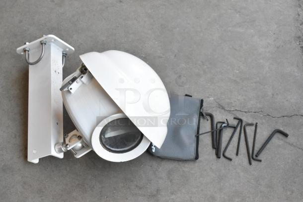 ALL ONE MONEY! Lot of Various Items Including Impact Aputure in Poly Bin - Image 3 of 8