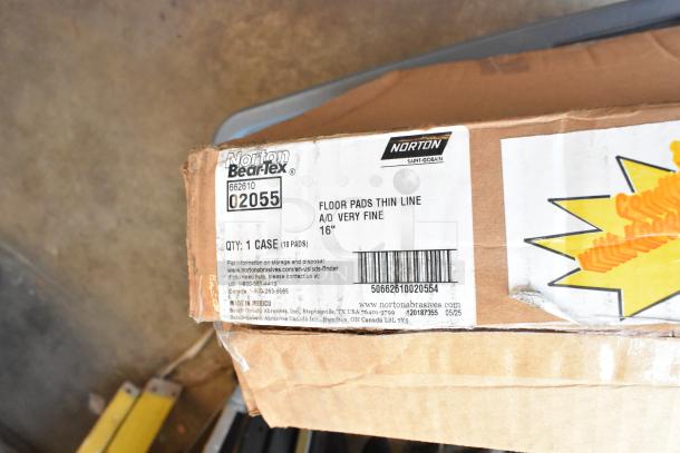 Box of 10 Norton Bear-Tex Floor Pads - Image 5 of 5