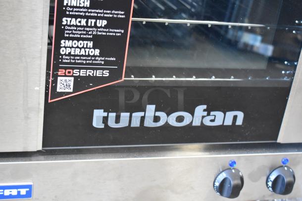 BRAND NEW SCRATCH AND DENT! Moffat Turbofan 952USE22M3 E22M3 Turbofan Single Deck Half Size Electric Convection Oven with Mechanical Controls, 1.5 Cu. Ft. - 110-120 volts, 1 Phase. - Image 3 of 9