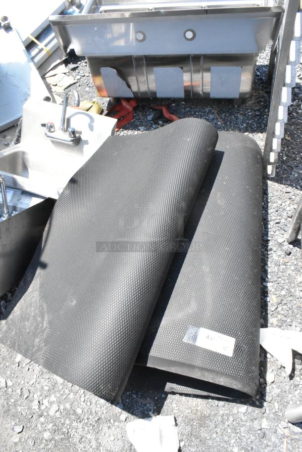 2 Floor Mats. 2 Times Your Bid! - Image 1 of 3