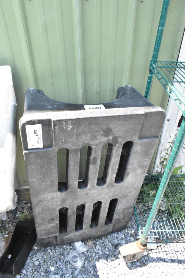 Forte Black Poly Dunnage Rack. - Image 2 of 6