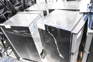 Eight mini coolers, including Galanz GL43S5, Arctic King ARM32D5ASL, Vissani HVDR31GSE, show wear and tear. Various conditions.