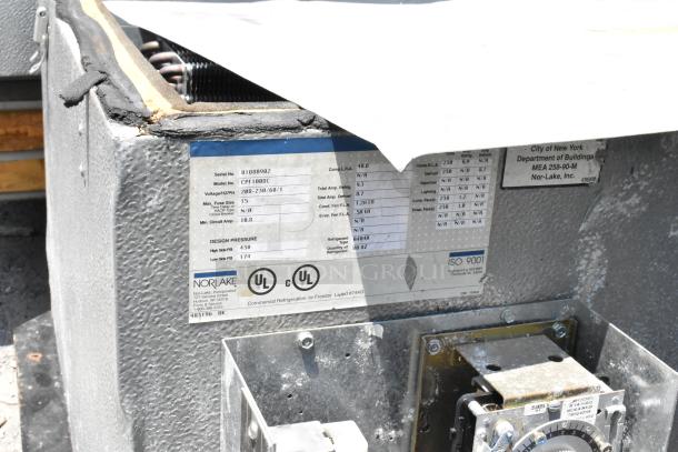 6'x8' Norlake SELF CONTAINED Walk In Freezer Box w/ Norlake CPF100DC Condenser and Copeland Compressor. 208-230 Volts, 1 Phase. Information Provided By The Consignor But Not Verified By PCI Auctions. - Image 5 of 9